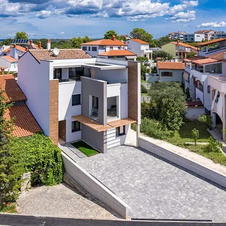 Apartment Eleonora Mare Pula Exterior photo
